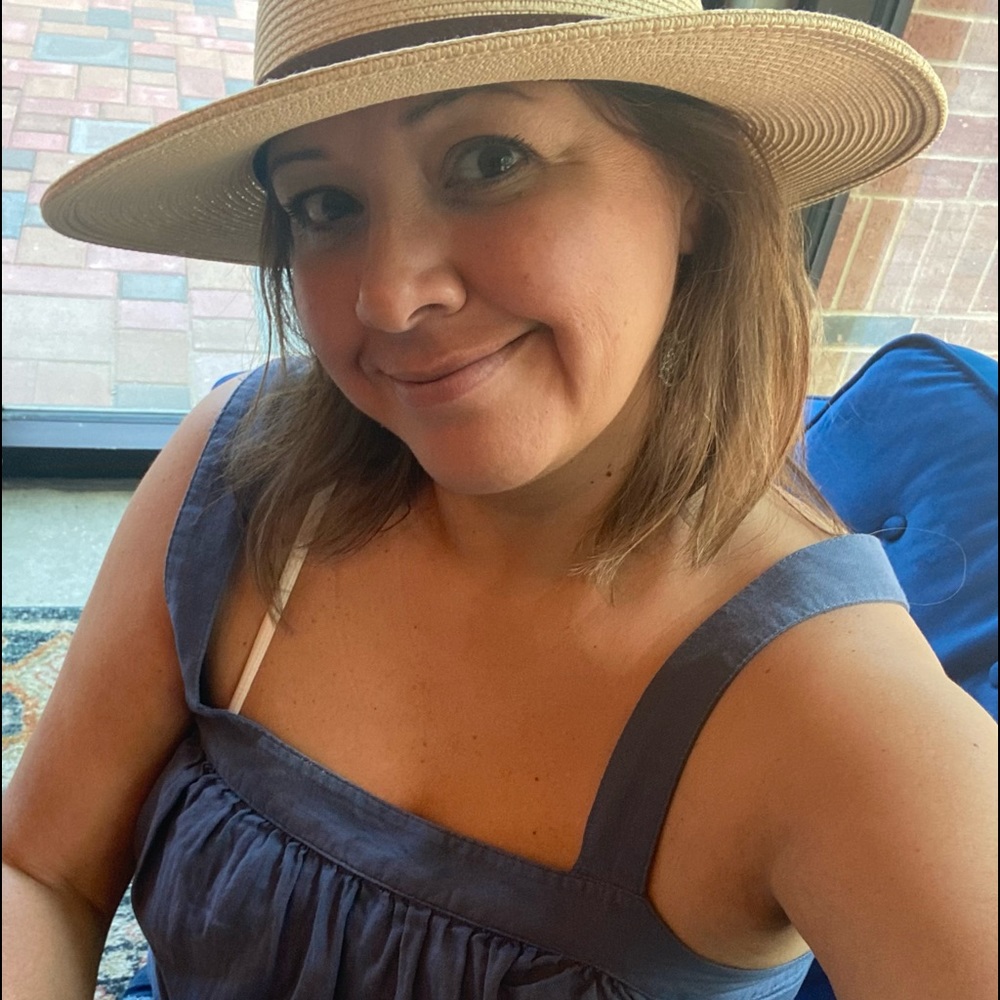 Meet your Posher, Yvonne